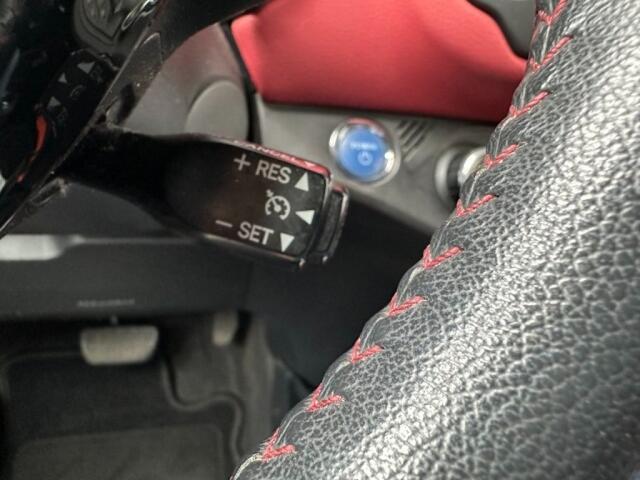 Toyota YARIS 1.5 HYB. PREMIUM PANO. CAMERA. ALL.IN.
