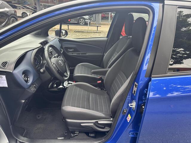 Toyota YARIS 1.5 Hybrid Bi-Tone Plus | 06-10141018 Voor meer informatie