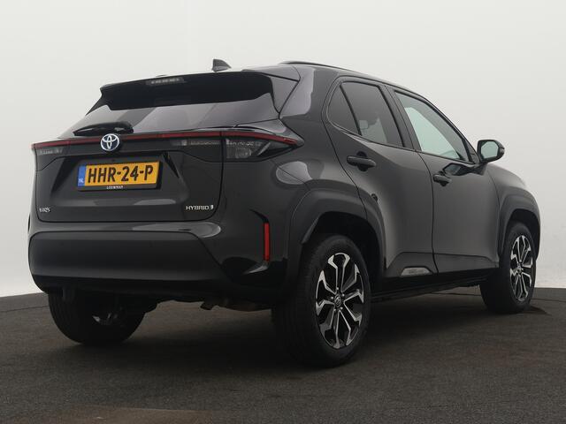 Toyota YARIS Cross 1.5 Hybrid Dynamic Limited | Apple Carplay | 17 inch LM velgen | Getinte ramen | Achteruitrijcamera |