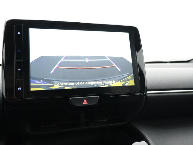Toyota YARIS Cross 1.5 Hybrid Dynamic Limited | Apple Carplay | 17 inch LM velgen | Getinte ramen | Achteruitrijcamera |