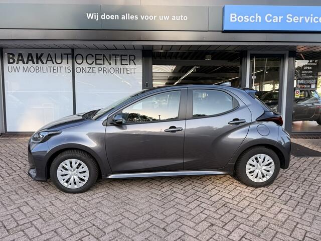 Toyota YARIS 1.5 Hyb. Active