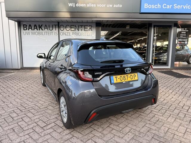 Toyota YARIS 1.5 Hyb. Active