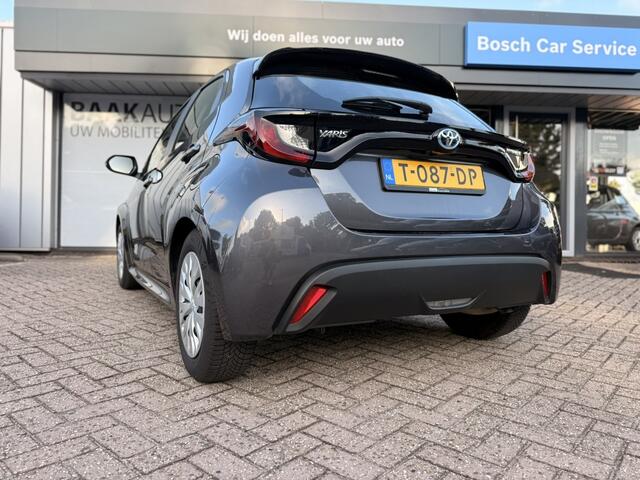 Toyota YARIS 1.5 Hyb. Active