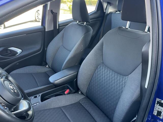 Toyota YARIS 1.5 Hybrid 115 Executive Blindspot