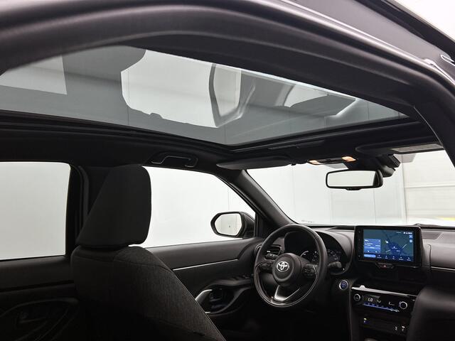 Toyota YARIS Cross 1.5 Hybrid Dynamic | Panorama dak | Stoel + stuur verwarming |