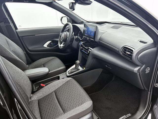 Toyota YARIS Cross 1.5 Hybrid Dynamic | Panorama dak | Stoel + stuur verwarming |
