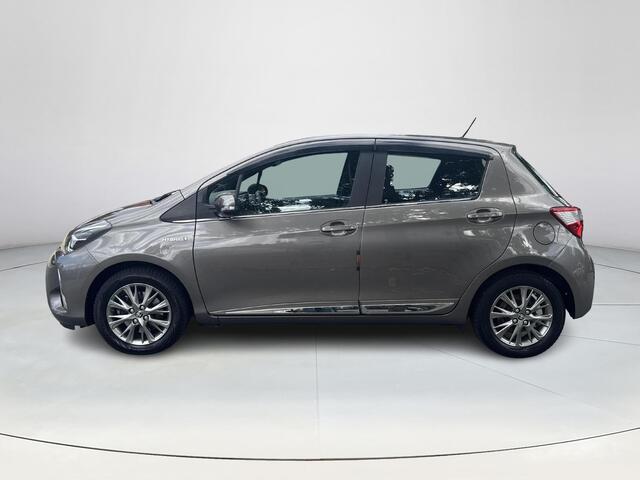Toyota YARIS 1.5 Hybrid Executive | 06-10141018 Voor meer informatie