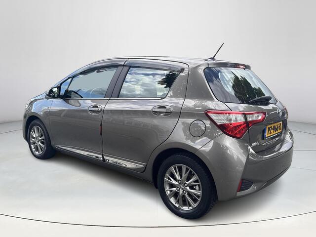 Toyota YARIS 1.5 Hybrid Executive | 06-10141018 Voor meer informatie