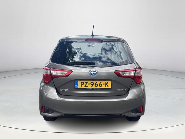 Toyota YARIS 1.5 Hybrid Executive | 06-10141018 Voor meer informatie