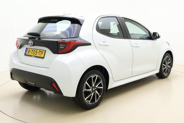 Toyota YARIS 1.5 VVT-i 125pk Dynamic | Parkeersensoren voor en achter | Apple Carplay/Android Auto | Achteruitrijcamera | Cruise COntrols Adaptief | DAB
