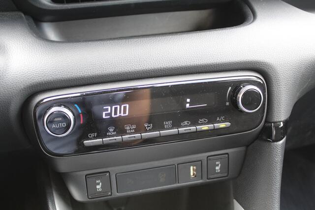 Toyota YARIS 1.5 Hybrid Dynamic | Rijklaar | Stoel-/stuurverw. | LED | Apple/Android | Camera | Keyless | Clima