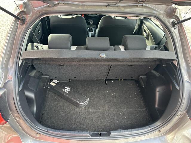 Toyota YARIS 1.0 VVT-i Connect