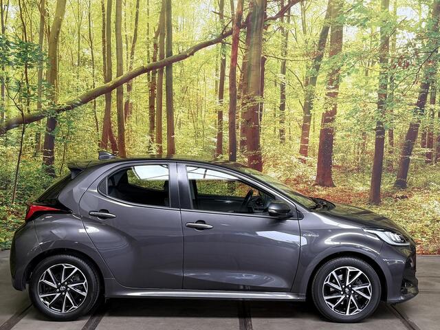 Toyota YARIS 1.5 Hybrid Dynamic Automaat Camera 16 Inch Rijstrook LED Koplampen DAB Apple Carplay Cruise Control