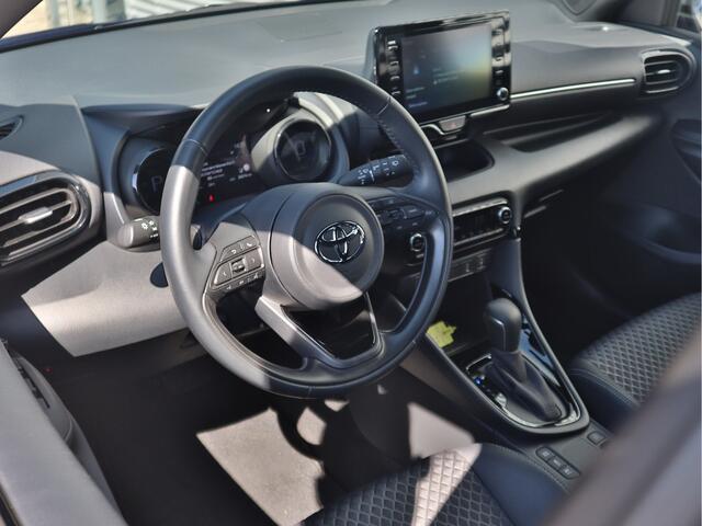 Toyota YARIS 1.5 Hybrid Dynamic | Airco | Camera | Cruise Control | Keyless |