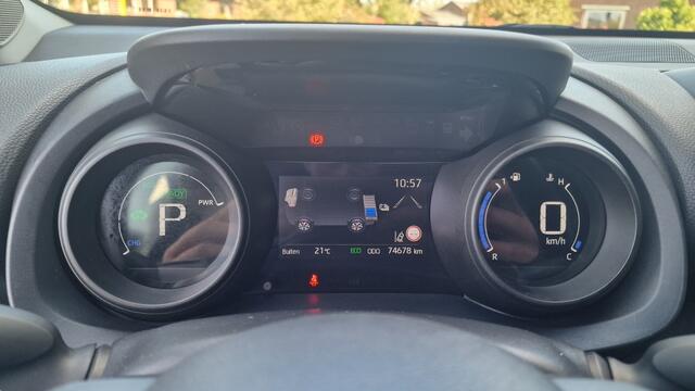 Toyota YARIS 1.5 Hybrid Dynamic, Lane Assist, Stoelverwarming,