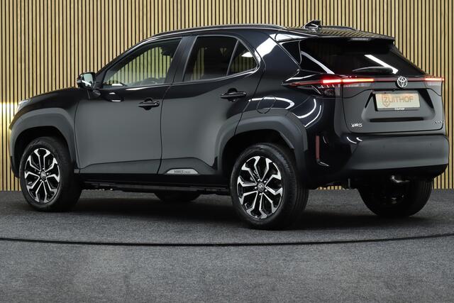 Toyota YARIS Cross 1.5 Hybrid 130 Dynamic + Comfort pack | Nieuw uit voorraad! | Adaptive-cruise | Apple Carplay & Android Auto | Navigatie | Camera | Clima | Keyless | Dodehoekdetectie