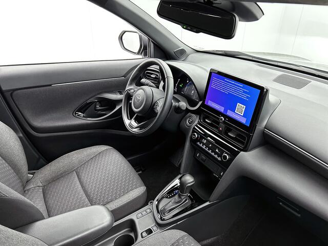 Toyota YARIS Cross 1.5 Hybrid 115 First Edition | Comfort Pack |