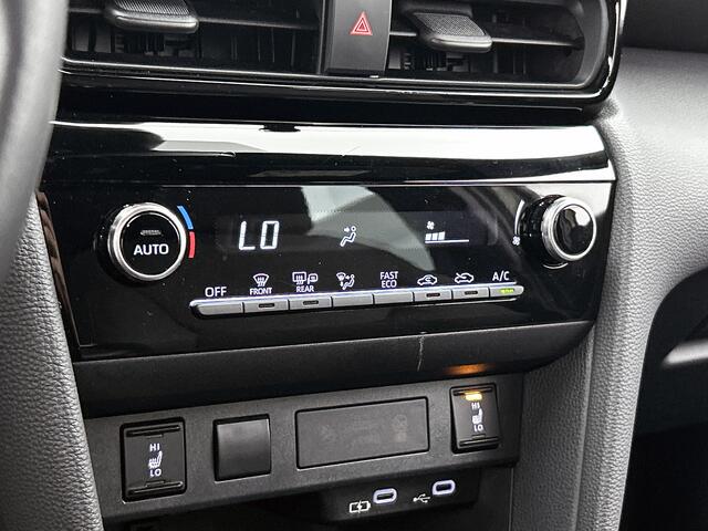Toyota YARIS Cross 1.5 Hybrid 115 First Edition | Comfort Pack |
