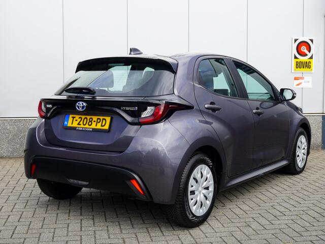 Toyota YARIS 1.5 Hyb. Active Navigatie | Stoel verwarming | Camera | Cruise