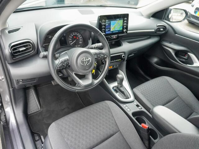 Toyota YARIS 1.5 Hyb. Active Navigatie | Stoel verwarming | Camera | Cruise