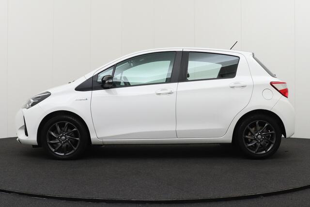 Toyota YARIS 1.5 Aut. Hybrid Active Navi Climate Camera Cruise 15'LMV