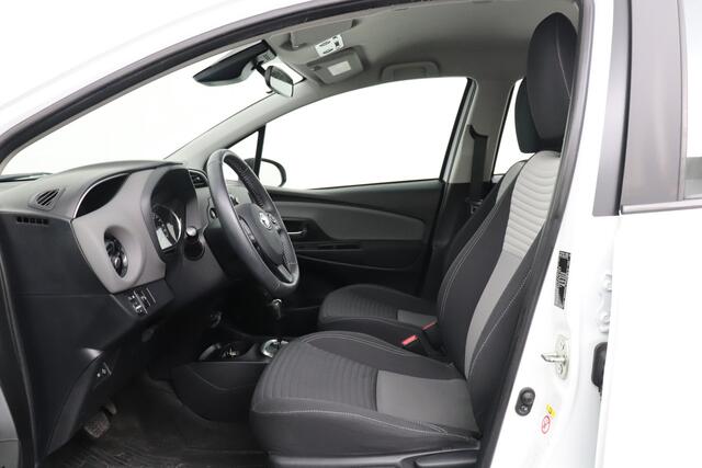 Toyota YARIS 1.5 Aut. Hybrid Active Navi Climate Camera Cruise 15'LMV