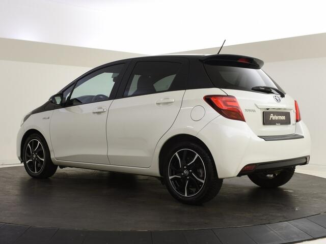 Toyota YARIS 1.5 Hybrid Bi-Tone | Led | Stoelverwarming