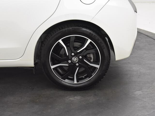 Toyota YARIS 1.5 Hybrid Bi-Tone | Led | Stoelverwarming