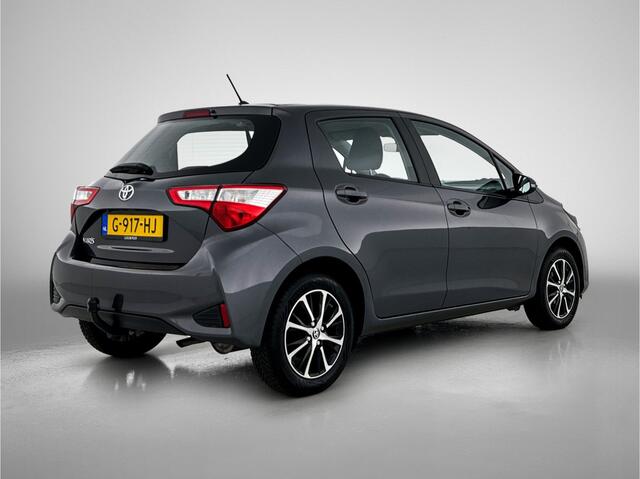 Toyota YARIS 1.0 VVT-i Connect | Achteruitrijcamera | Trekhaak | Multimedia | LM Velgen |