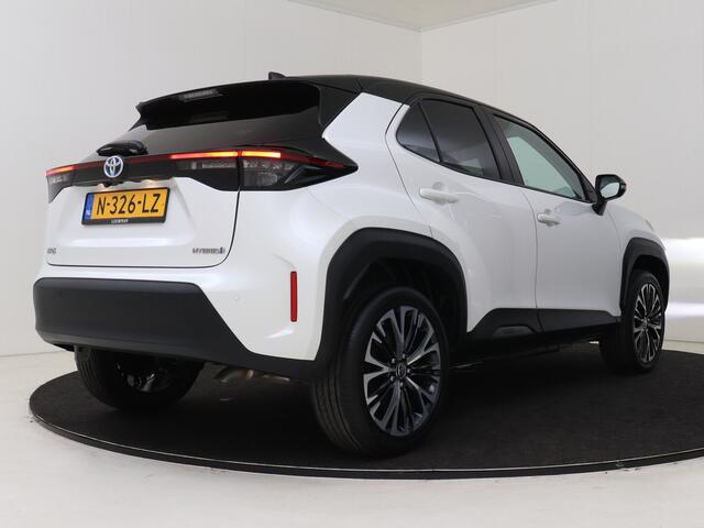 Toyota YARIS Cross 1.5 Hybrid Executive I Navigatie I Climate Control I Cruise Control Adaptief I Camera I USB I Telefoon Draadloos Laden I Stoelverwarming Voor I LOUWMAN Onderhouden I