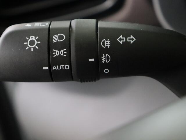 Toyota YARIS Cross 1.5 Hybrid Executive I Navigatie I Climate Control I Cruise Control Adaptief I Camera I USB I Telefoon Draadloos Laden I Stoelverwarming Voor I LOUWMAN Onderhouden I