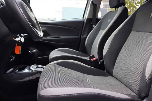 Toyota YARIS 1.5 Hybrid Y20, Stoelverwarming