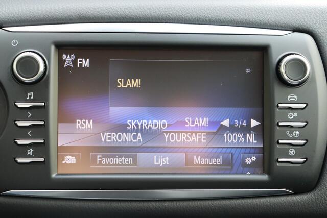 Toyota YARIS 1.5 Hybrid Y20, Stoelverwarming