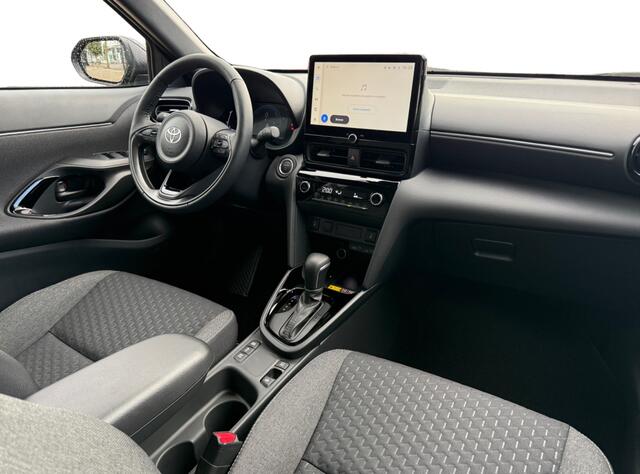 Toyota YARIS 1.5 Hybrid 130 Dynamic I Direct leverbaar I Carplay I Camera