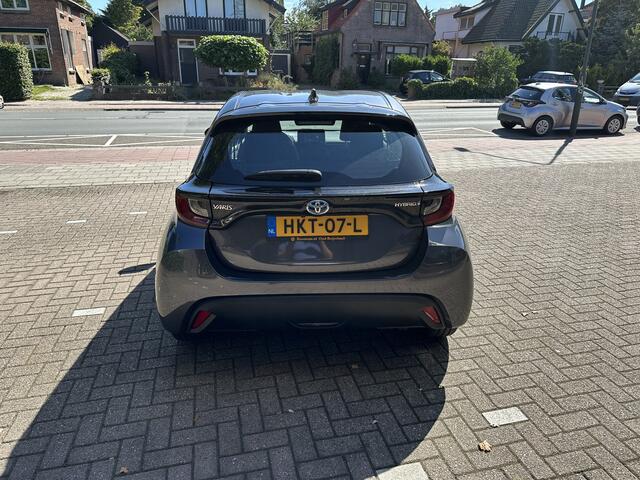 Toyota YARIS 1.5 Hybrid Active adaptive cruise control / Apple Carplay / Android Auto / climate control