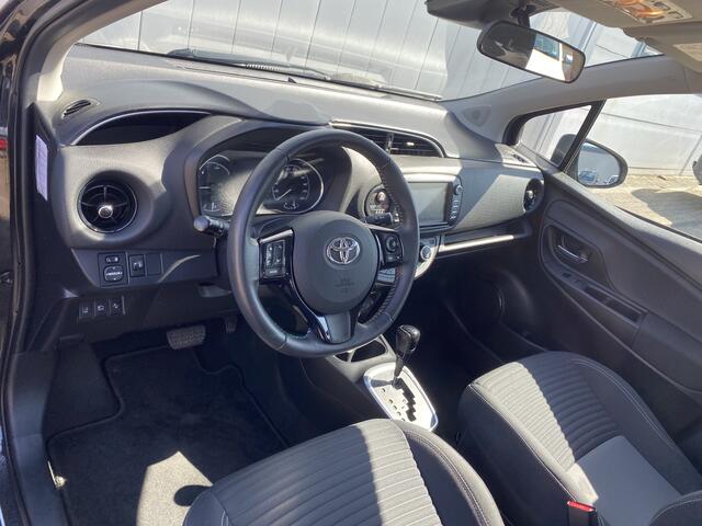 Toyota YARIS 1.5 Hybrid Design Sport Dealer Onderhouden Navi Clima Cruise Camera