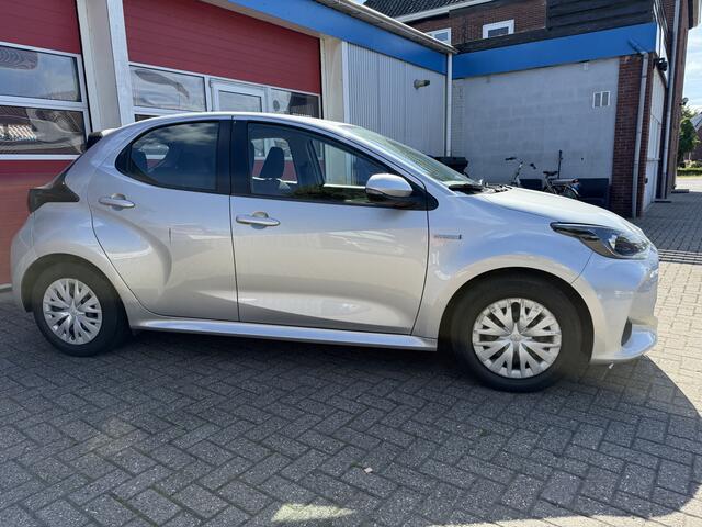 Toyota YARIS 1.5 | 93 PK | Hybrid Active | automaat | Navigatie | Climate Control