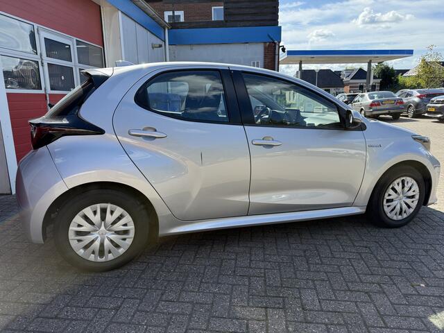 Toyota YARIS 1.5 | 93 PK | Hybrid Active | automaat | Navigatie | Climate Control