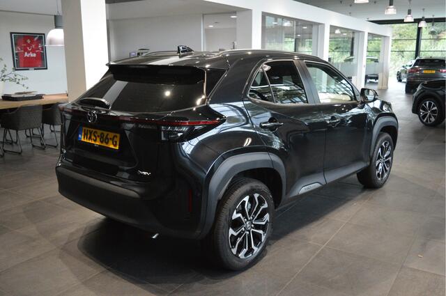 Toyota YARIS Cross 1.5 Hybrid 130 Teamplayer app connect cruise camera 17 inch !!