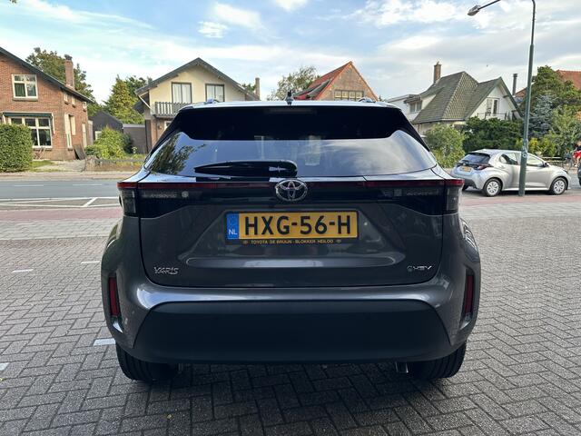 Toyota YARIS Cross 1.5 Hybrid 130pk Executive Limited dodehoekdetectie / stoelverwarming / stuurwielverwarming / parkeersensoren voor + achter / Navigatie / Apple Carplay / Android Auto / parkeercamera / 10 jaar garantie / rijklaarprijs