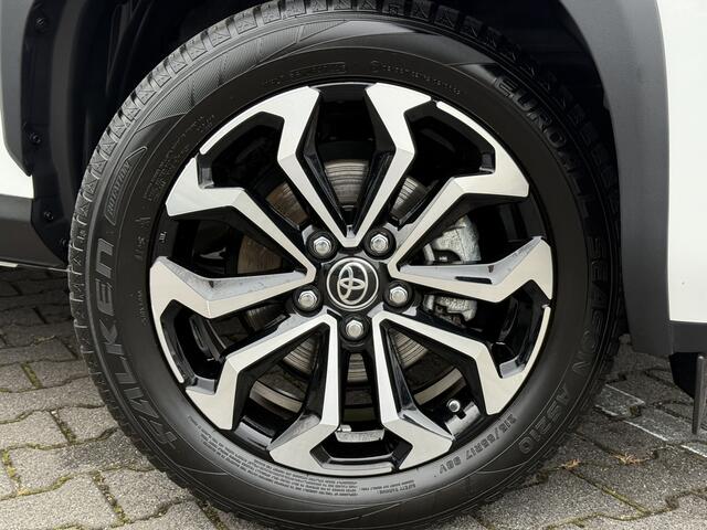 Toyota YARIS Cross 1.5 Hybrid Team D | CarPlay | ACC | Camera | LED | DAB+