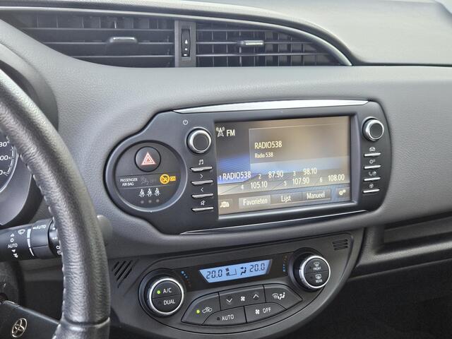 Toyota YARIS 1.0 VVT-i Aspiration ECC Camera Trekhaak NL-Auto