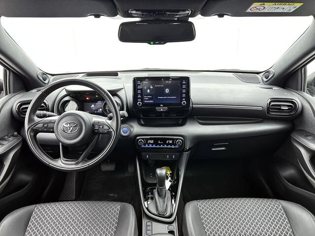 Toyota YARIS 1.5 Hybrid Launch Edition | Carplay | Camera | JBL | Stoelverwarming | Dodehoekdetectie