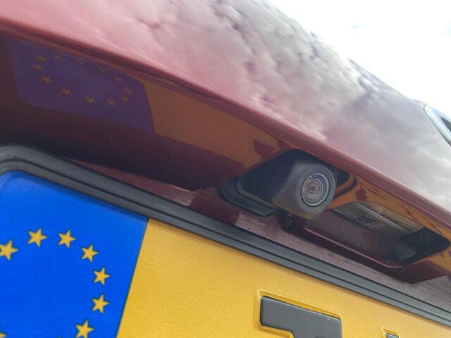 Toyota YARIS 1.0 VVT-i Energy Navigatie, achteruitrij camera, climate control, cruise control, centrale deurvergrendeling