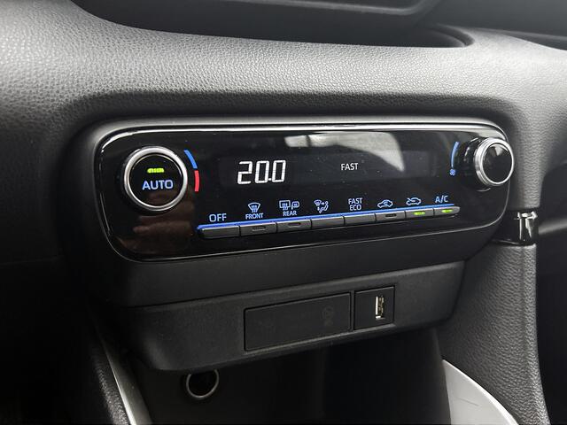 Toyota YARIS 1.5 Hybrid Active | Apple Carplay / Android Auto | Camera |