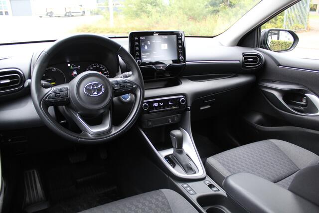Toyota YARIS 1.5 Hybrid Dynamic | Rijklaar | Trekhaak | Stoel-/stuurverw. | Apple/Android | LED | Keyless | Dealer onderhouden