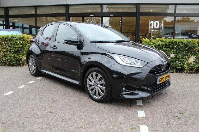Toyota YARIS 1.5 Hybrid Dynamic | Rijklaar | Trekhaak | Stoel-/stuurverw. | Apple/Android | LED | Keyless | Dealer onderhouden