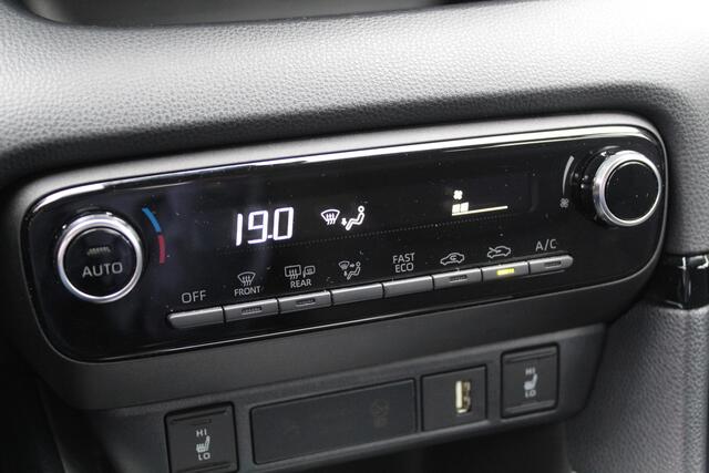 Toyota YARIS 1.5 Hybrid Dynamic | Rijklaar | Trekhaak | Stoel-/stuurverw. | Apple/Android | LED | Keyless | Dealer onderhouden