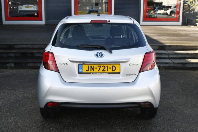 Toyota YARIS 1.5 Hybrid Business Plus | LM-velgen | Achteruitrijcamera |