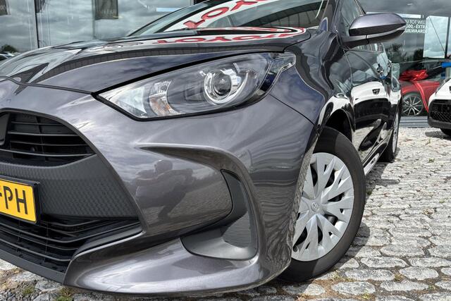 Toyota YARIS 1.5 VVT-i Active, Apple carplay, Android auto , Parkeercamera.